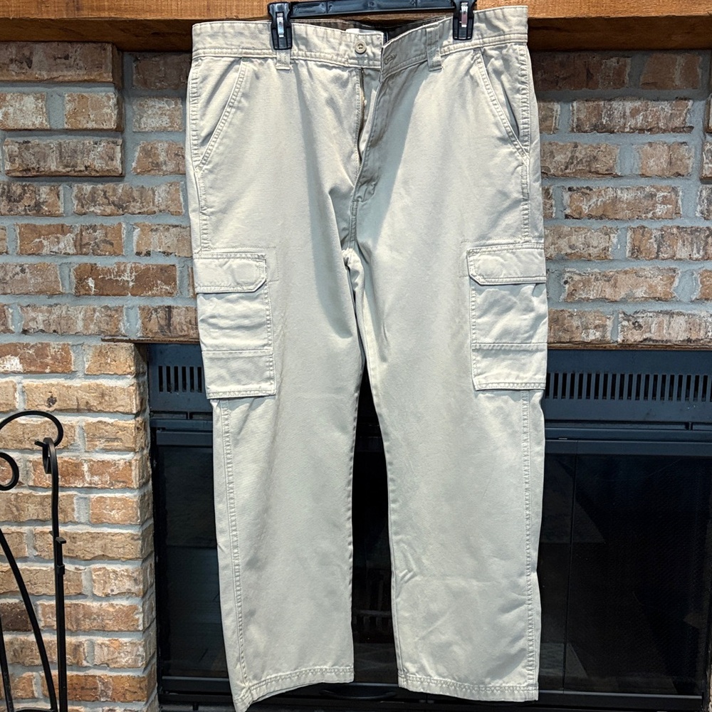 Men’s Wrangler cargo pants